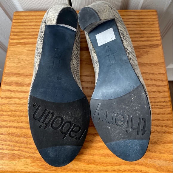 Thierry Rabotin Snake Print Block Heel Pumps SZ 39 (8.5 US) - Picture 6 of 9